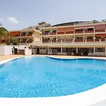 Frontline Playa Vistas With Pool, Parking, Sea Los Cristianos (Tenerife)