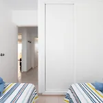 Apartment Frontline Playa Vistas With Pool, Parking, Sea